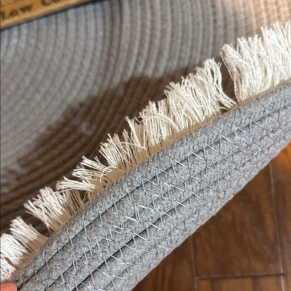 Elegant Gray Round Rug with Fringe